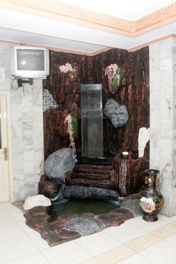 Hotel Wiwi Perkasa 2 Indramayu Kültér fotó